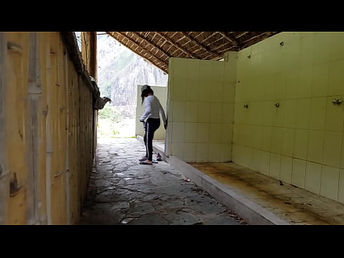 ❤️ espioi kamera espainiar unibertsitateko lankide bati ️ Izorratu bideoa gugan ️❤
