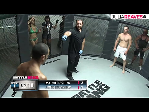 ❤️ Ultimate Fighter-ek zenbakizko neska bat izorratzen du ringean borroka baten ondoren ️ Izorratu bideoa gugan ️❤